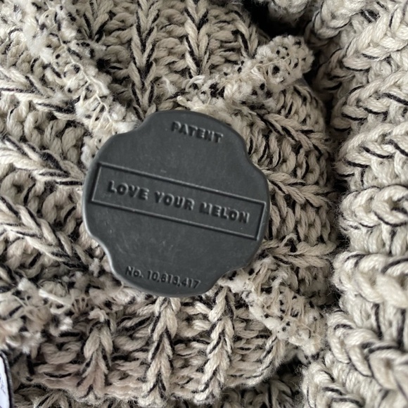 Love Your Melon Beanie Toboggan Hat‎ With Removable Pompom Brown Oatmeal Logo OS - Picture 6 of 8